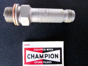 CHAMPION Aircraft Aviation SPARK PLUG EM42E - 12C3 - NOS Engine Part No Box New